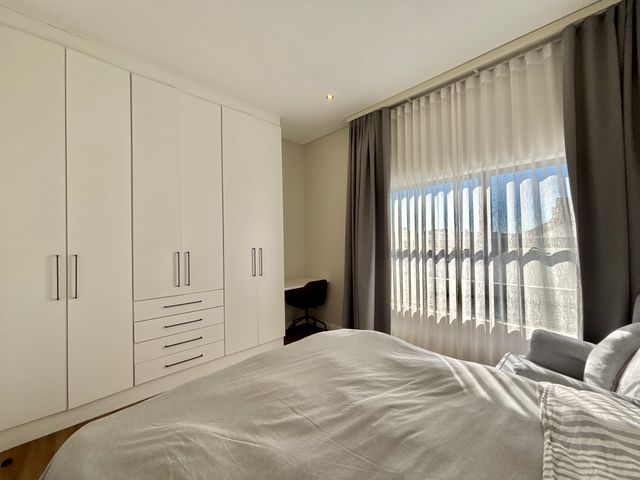 To Let 4 Bedroom Property for Rent in Sandown Western Cape